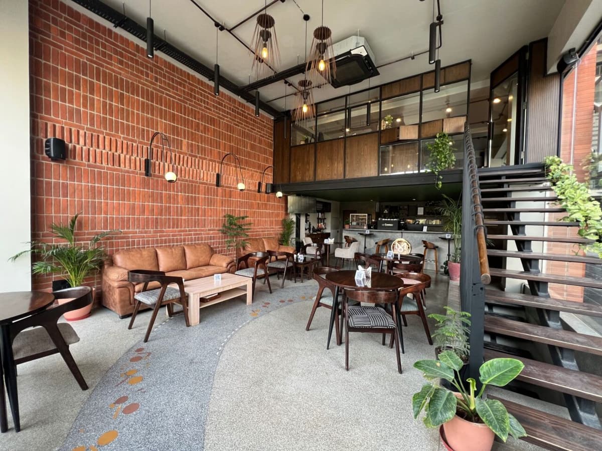 Black Fox Interior Seating